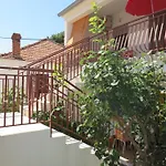 Cvita Biograd Na Moru