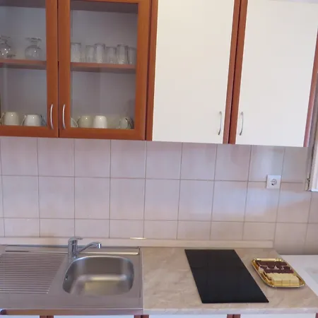 Cvita Biograd Na Moru